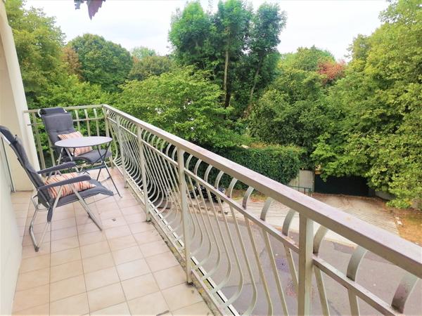 Chennevières-sur-Marne (94430) Appartement F4 avec 2 grands balcons, cave et place de parking