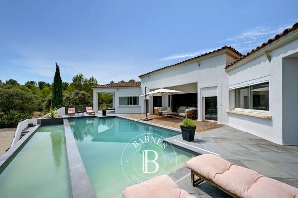 Aix-en-Provence, Maison 3 Chambres -  280 m² à vendre