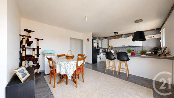 Appartement F4 à vendre  4 pièces - 75,24 m 2   ST HERBLAIN  - 44