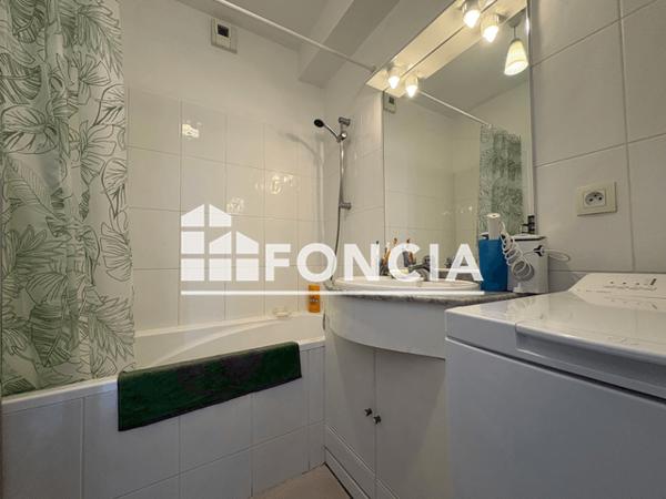 Location Appartement 2 pièces 55 m² - 17B RUE DU VAL DE CHARENTE Lagord 17440