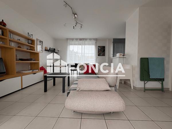Location Appartement 2 pièces 55 m² - 17B RUE DU VAL DE CHARENTE Lagord 17440