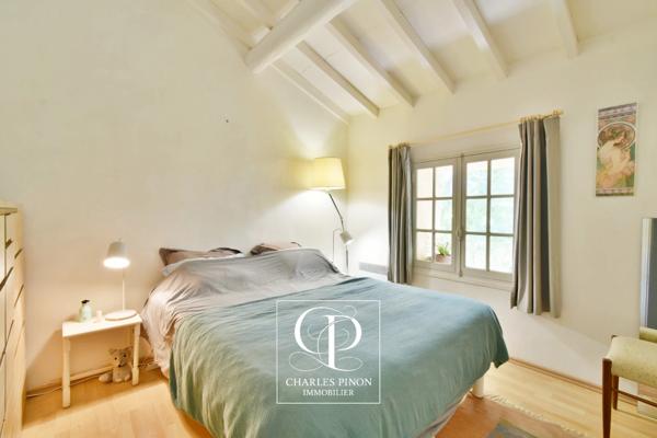 Appartement de charme 93 m² avec garage  AIX EN PROVENCE (13)