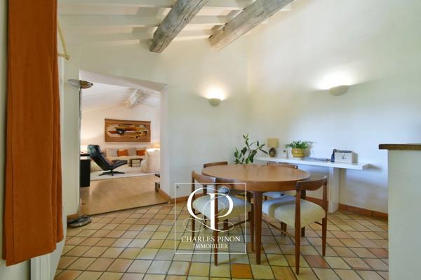Appartement de charme 93 m² avec garage  AIX EN PROVENCE (13)
