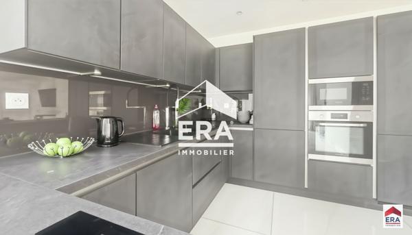 Maison rénovée - 182 m² - 5 chambres - Garage - Jardin - Entrepôts