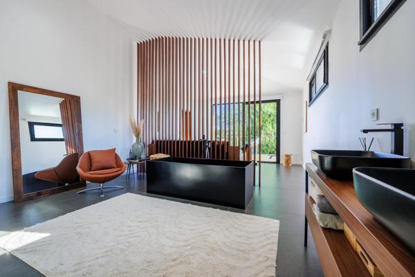 Maison à vendre  8 pièces - 320 m2 ZONZA - 201