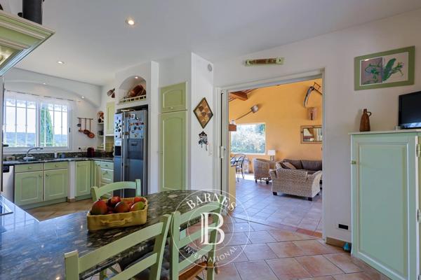 Lorgues, Villa 5 Chambres -  200 m² à vendre