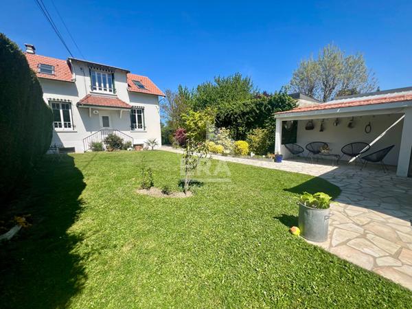 Maison de caractère à vendre à Tarbes - 6 pièces, 141 m², garage