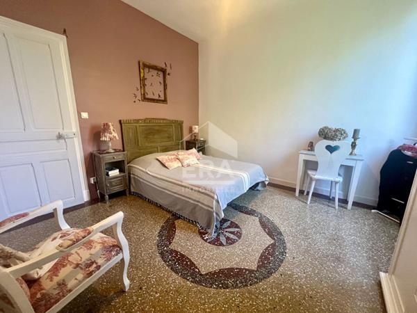 Maison de caractère à vendre à Tarbes - 6 pièces, 141 m², garage