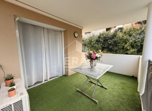 MARSEILLE 10ème - A vendre Appartement T3 avec ascenseur - Box et place de parking privative