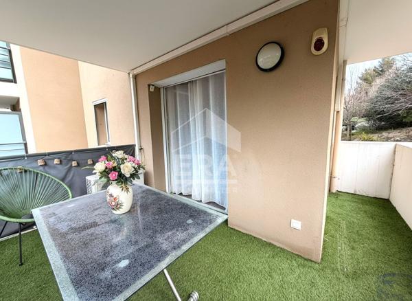 MARSEILLE 10ème - A vendre Appartement T3 avec ascenseur - Box et place de parking privative