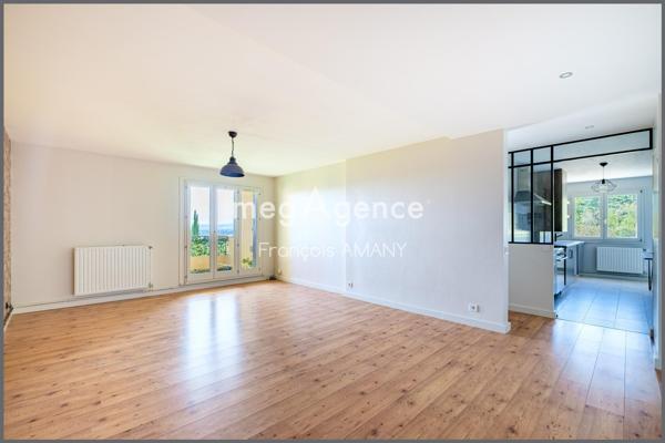 Appartement à SAINTE-FOY-LES-LYON, 69110 - 3 pièces 80m²