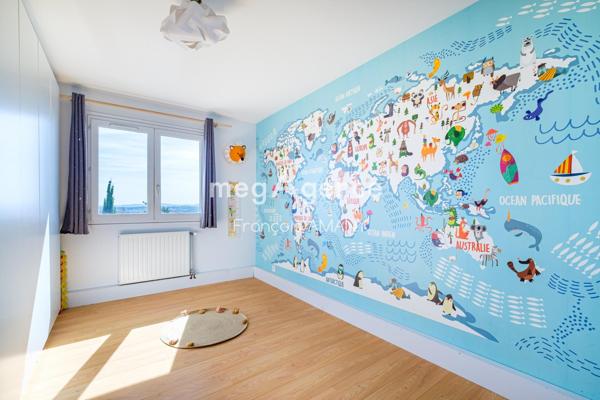 Appartement à SAINTE-FOY-LES-LYON, 69110 - 3 pièces 80m²