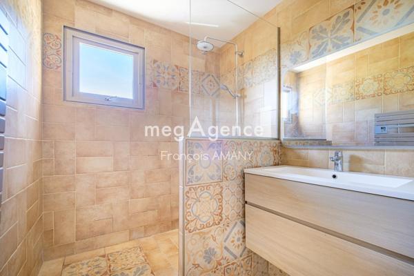 Appartement à SAINTE-FOY-LES-LYON, 69110 - 3 pièces 80m²
