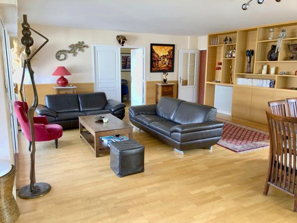 Rennes (35000) APPARTEMENT DE 166m2 AVEC ASCENSEUR - CENTRE VILLE RENNES