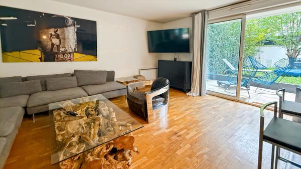 Appartement La Garenne Colombes 2 pièce(s) 46,10 m2 - Jardin Privatif de 100m2