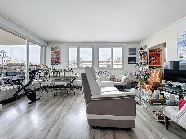 Luminosité et Calme : T4 Dernier étage, 3 Chambres, Terrasse - Orly