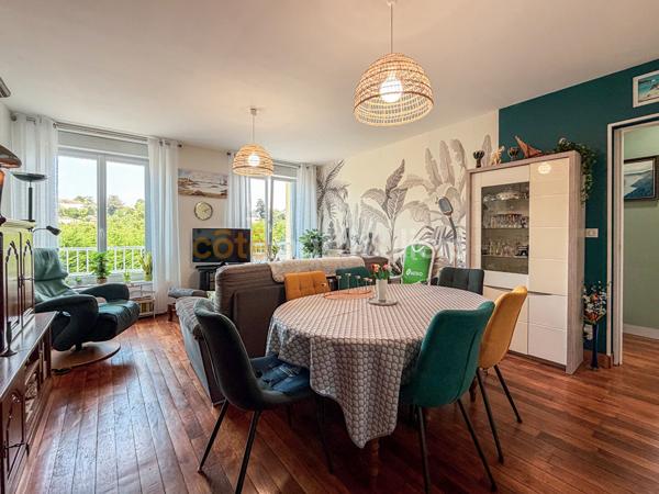 Vente
                Appartement86 m² - 4 Pièces -
                    SAINT LO (50000)