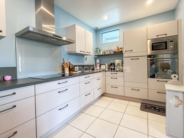 Vente
                Appartement86 m² - 4 Pièces -
                    SAINT LO (50000)