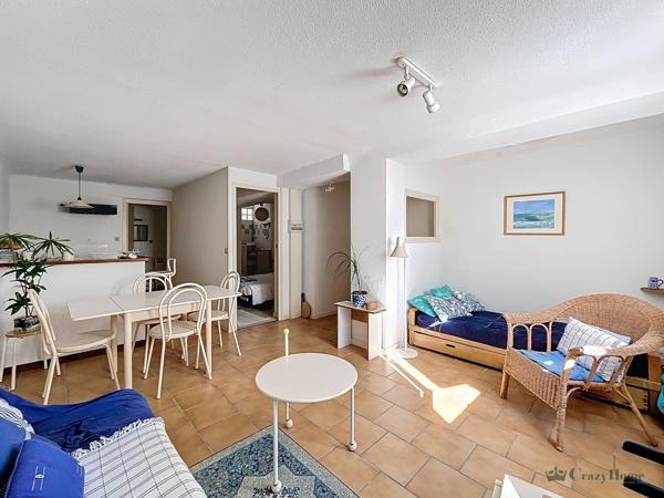 Appartement
                                                                                                                                                                                                                                                                                                                        2 pièce(s)                                                                                                                                                                                                          1 chambre(s)                                                                                                                                                                                                          41  m²