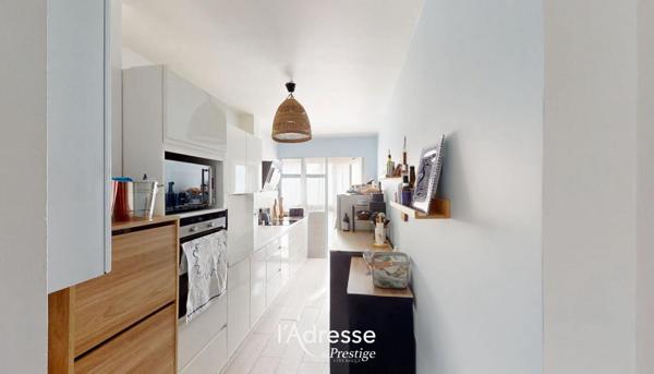 Appartement situé dans la résidence de standing Gambetta (à deux pas du Carrefour City) à Saint Jean de Luz.