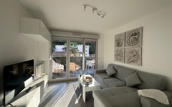 Appartement à louer    2 pièces •  Roquebrune-Cap-Martin