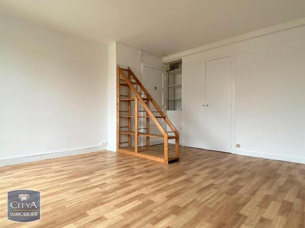 Appartement à louer 1 pièce 27.15m² Nantes (44000)