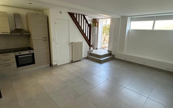 Maison à louer    4 pièces • 58,13 m2 Châtillon