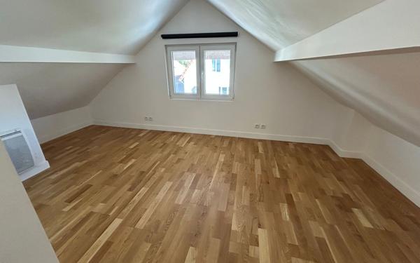 Maison à louer    4 pièces • 58,13 m2 Châtillon