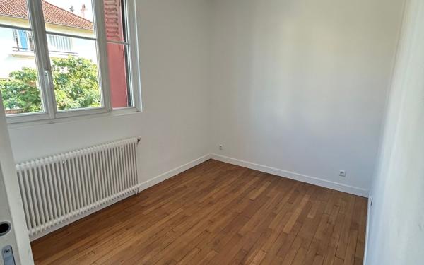 Maison à louer    4 pièces • 58,13 m2 Châtillon