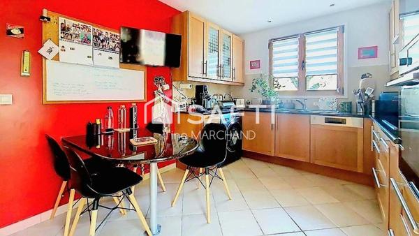 Havre de paix proche du centre-ville : Maison familiale de 148 m²