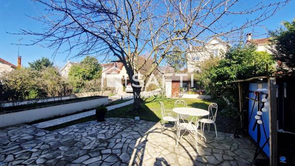 Havre de paix proche du centre-ville : Maison familiale de 148 m²