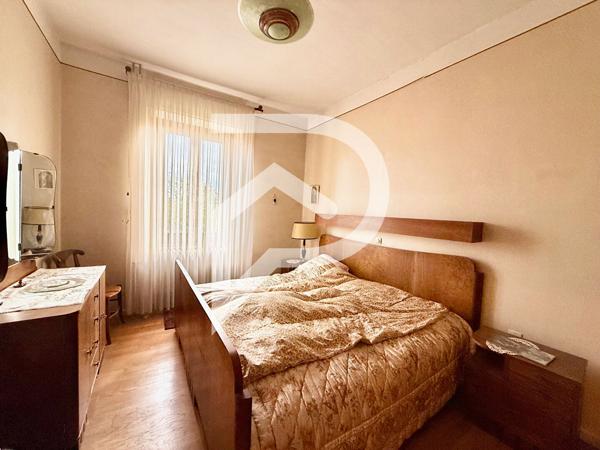 Immeuble 12 pièces 330 m2