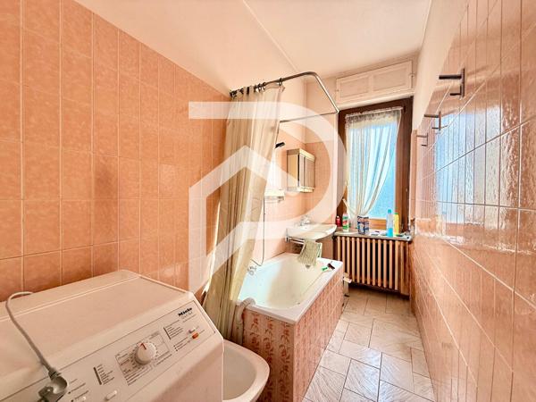 Immeuble 12 pièces 330 m2