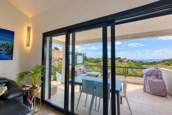 Maison Bastia Agliani 6 pièces174 m2 - terrain 1100 m2 - vue mer - piscine