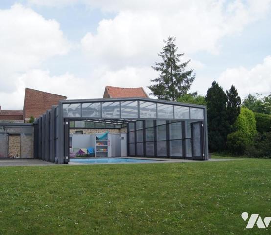 AVESNES LES AUBERT : Maison bourgeoise individuelle - Piscine - Garage 