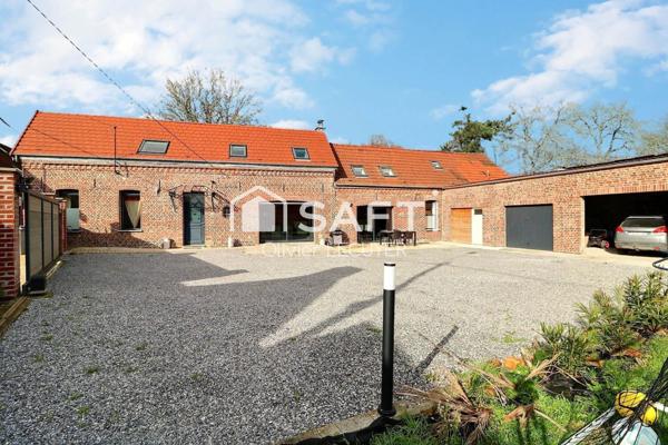 Longère de 187 m2 habitables, 4 chambres indépendantes , garage de 70 m2, terrain de 1188 m2 , le tout bien exposé et au calme en village de campagne. 0 anomalie diagnostics.