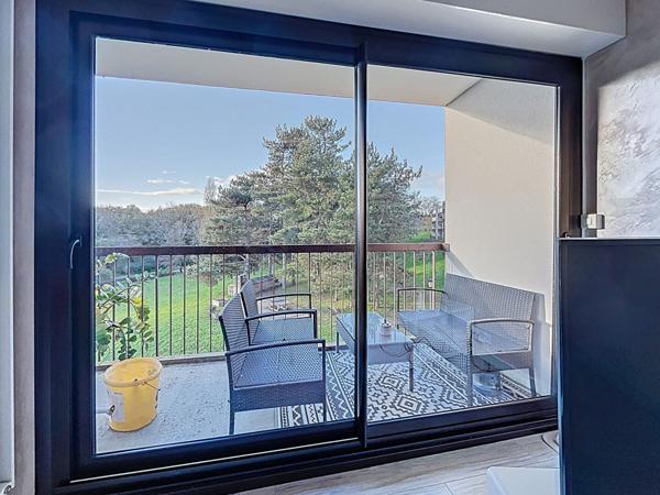 Appartement 3 pièces 2 chambres quartier Bernardière à Saint-Herblain, balcon, cave et place de parking.