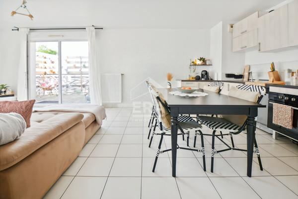 Appartement Villeurbanne 3 pièce(s) 64.02 m2