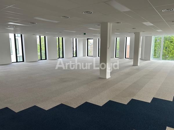 Bureaux à louer Villeneuve-d'Ascq - Surfaces divisibles dès 500 m² au coeur d'un éco-quartier dynamique avec parkings