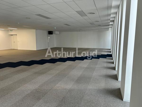 Bureaux à louer Villeneuve-d'Ascq - Surfaces divisibles dès 500 m² au coeur d'un éco-quartier dynamique avec parkings