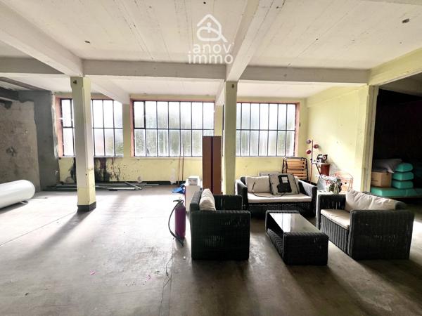 Propriete
                                                                                                                                                                                                                                                                                                                        6 pièce(s)                                                                                                                                                                                                          3 chambre(s)                                                                                                                                                                                                          177  m²