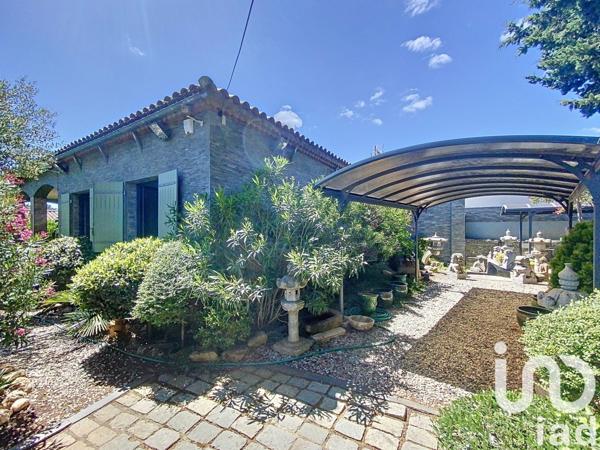 Maison traditionnelle 3 pièces de 95 m² à Brue-Auriac (83119)