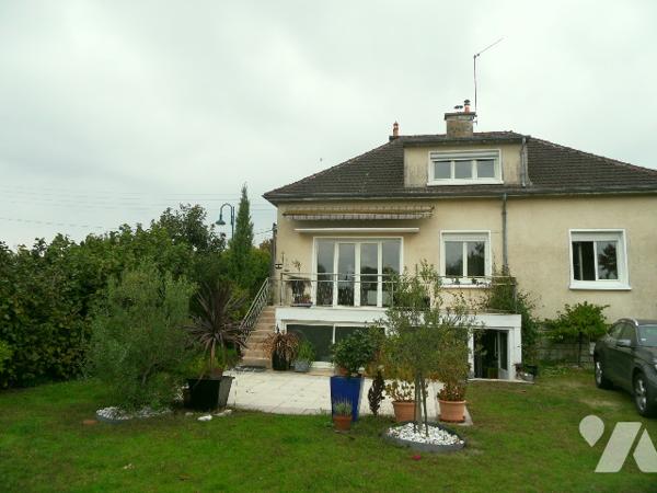 Maison individuelle, proche toutes commodités.