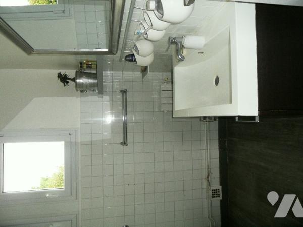 Maison individuelle, proche toutes commodités.