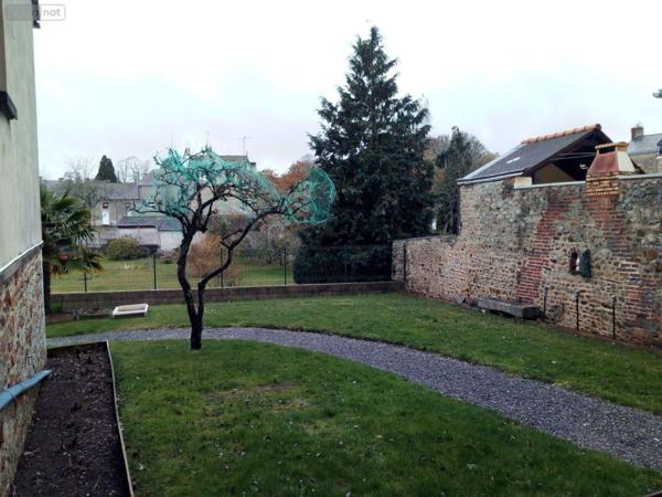 Maison de ville à louer à Villaines-la-Juhel en Mayenne (53700), ref : 1255 Maison de ville à louer à Villaines-la-Juhel en Mayenne (53700), ref : 1255