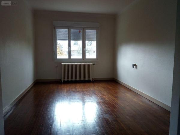 Maison de ville à louer à Villaines-la-Juhel en Mayenne (53700), ref : 1255 Maison de ville à louer à Villaines-la-Juhel en Mayenne (53700), ref : 1255