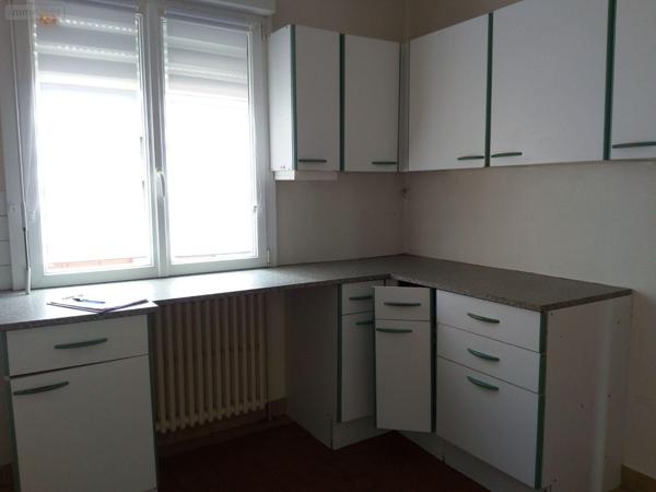 Maison de ville à louer à Villaines-la-Juhel en Mayenne (53700), ref : 1255 Maison de ville à louer à Villaines-la-Juhel en Mayenne (53700), ref : 1255