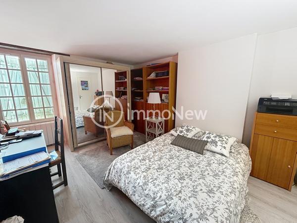 Maison en pierres avec dépendances sur un terrain de 1751 m²
