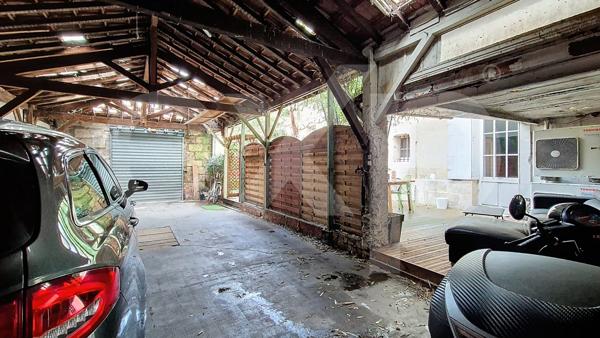 BORDEAUX NANSOUTY – MAISON BOURGEOISE – TERRASSE – GARAGE 60 m² (4 VOITURES)