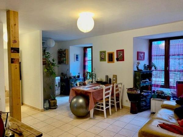 Appartement F3 avec terrasse et cave
